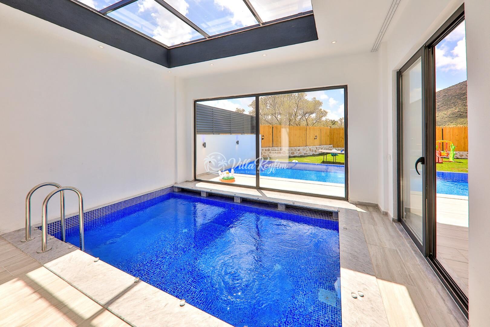 Villa Garden — 25