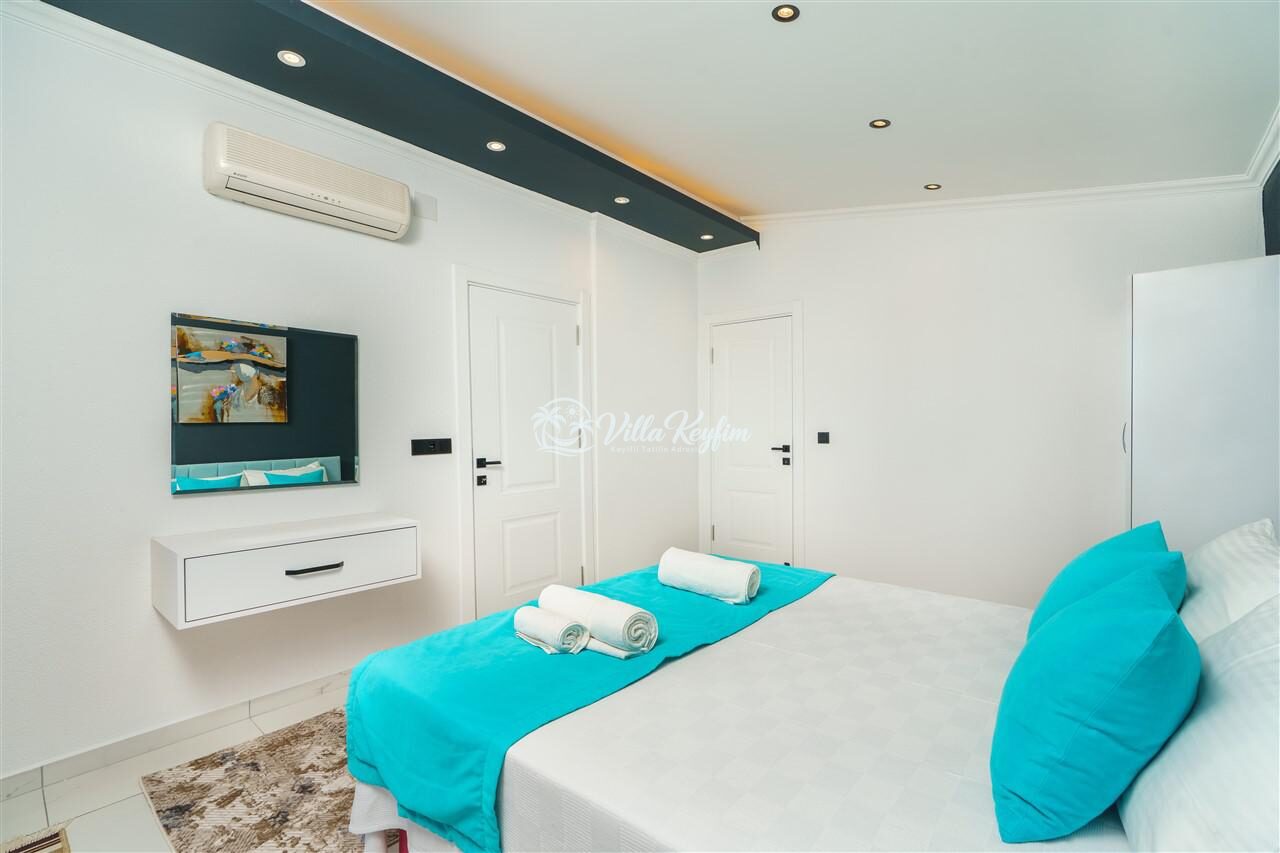 Suit Emir Akbel — 23
