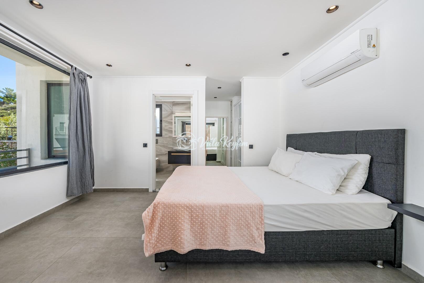 Villa Lalin — 26