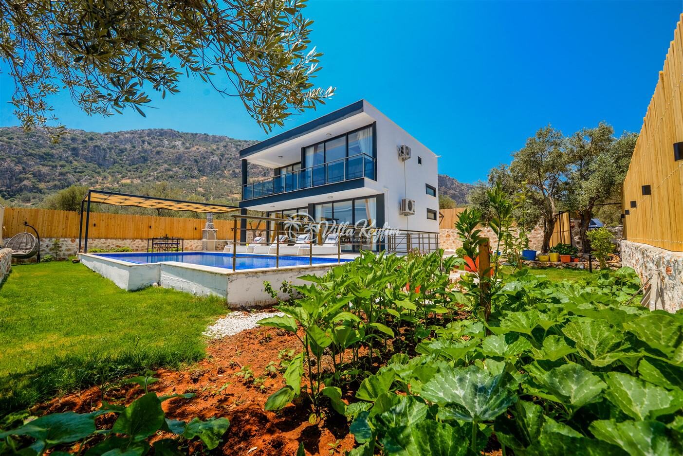 Villa Black Rose — 7