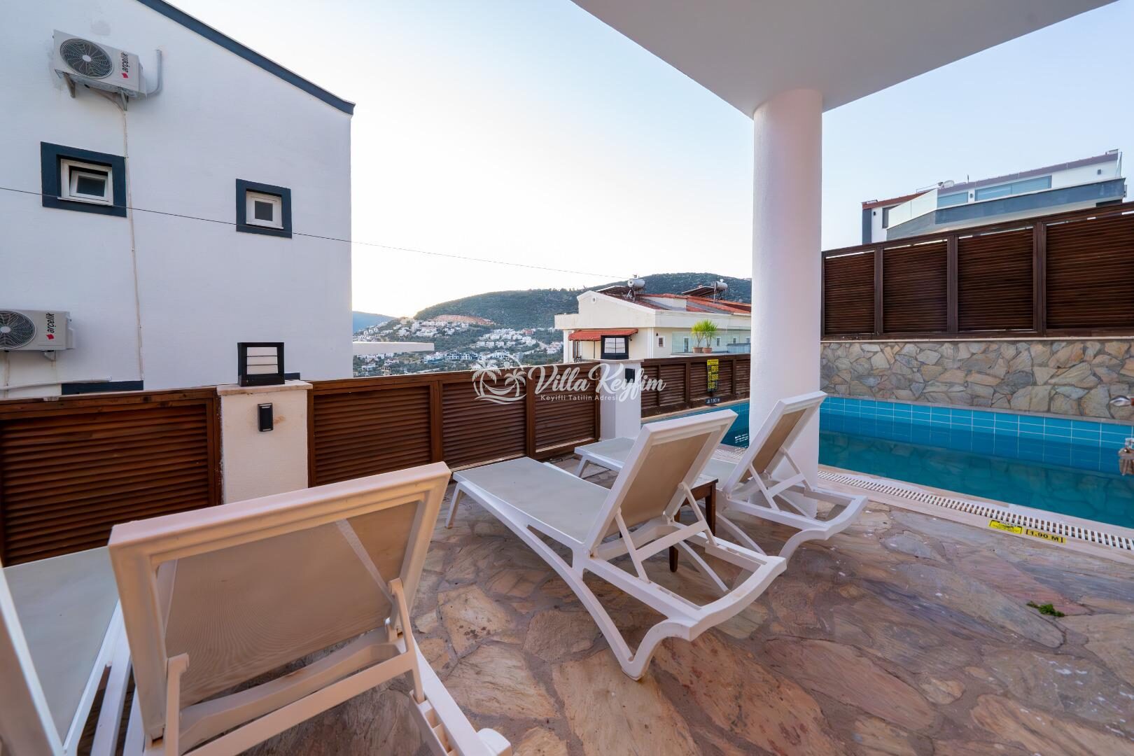 Villa Caledonia — 13