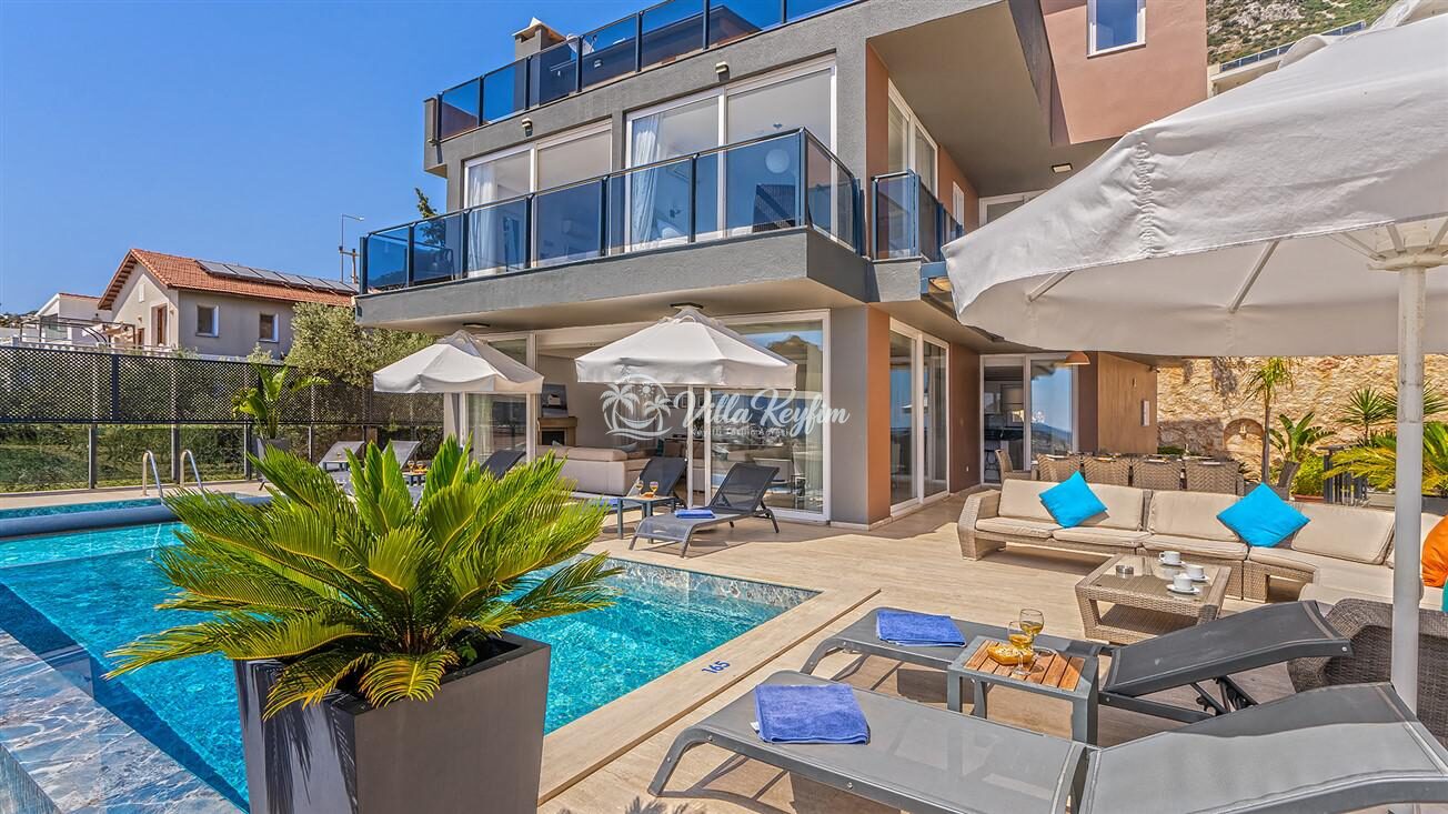 Villa Waratah — 1