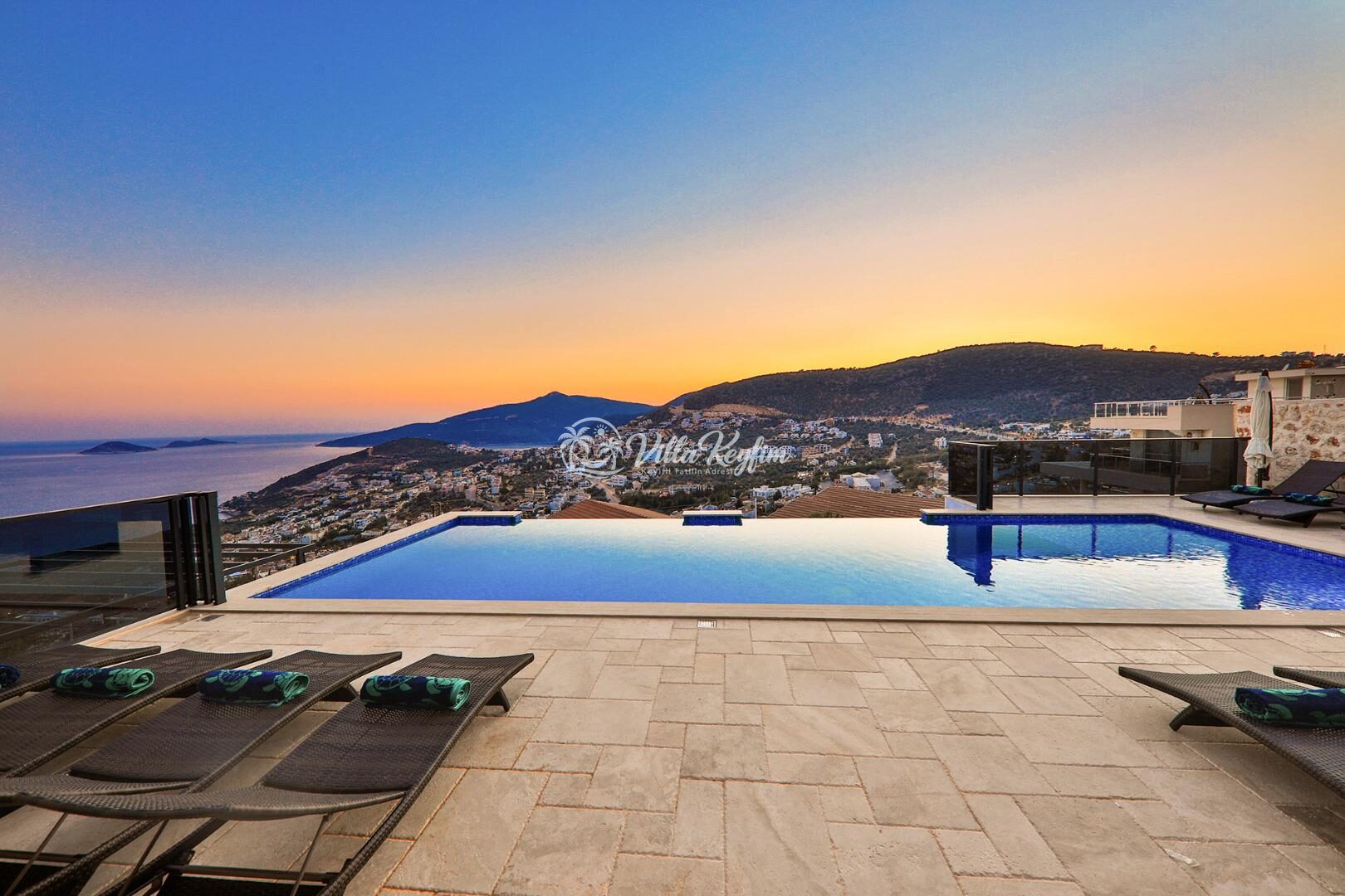 Villa Luxury — 10