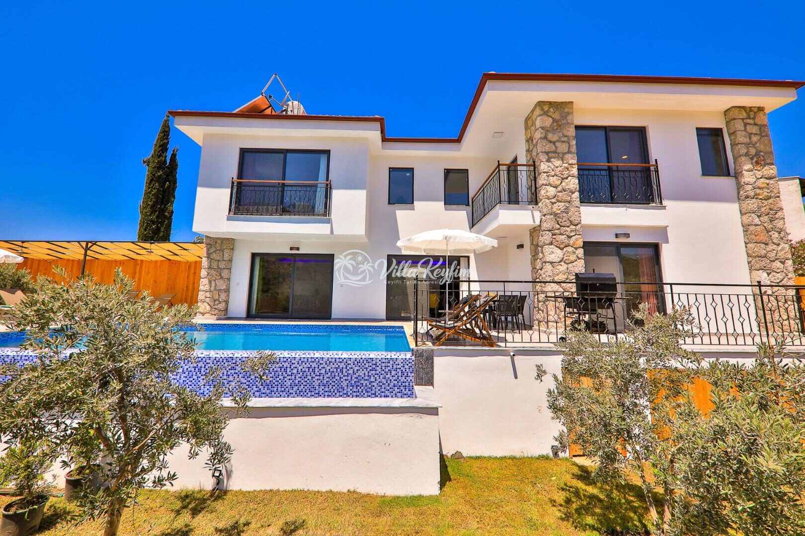 Villa Delfin Green — 1