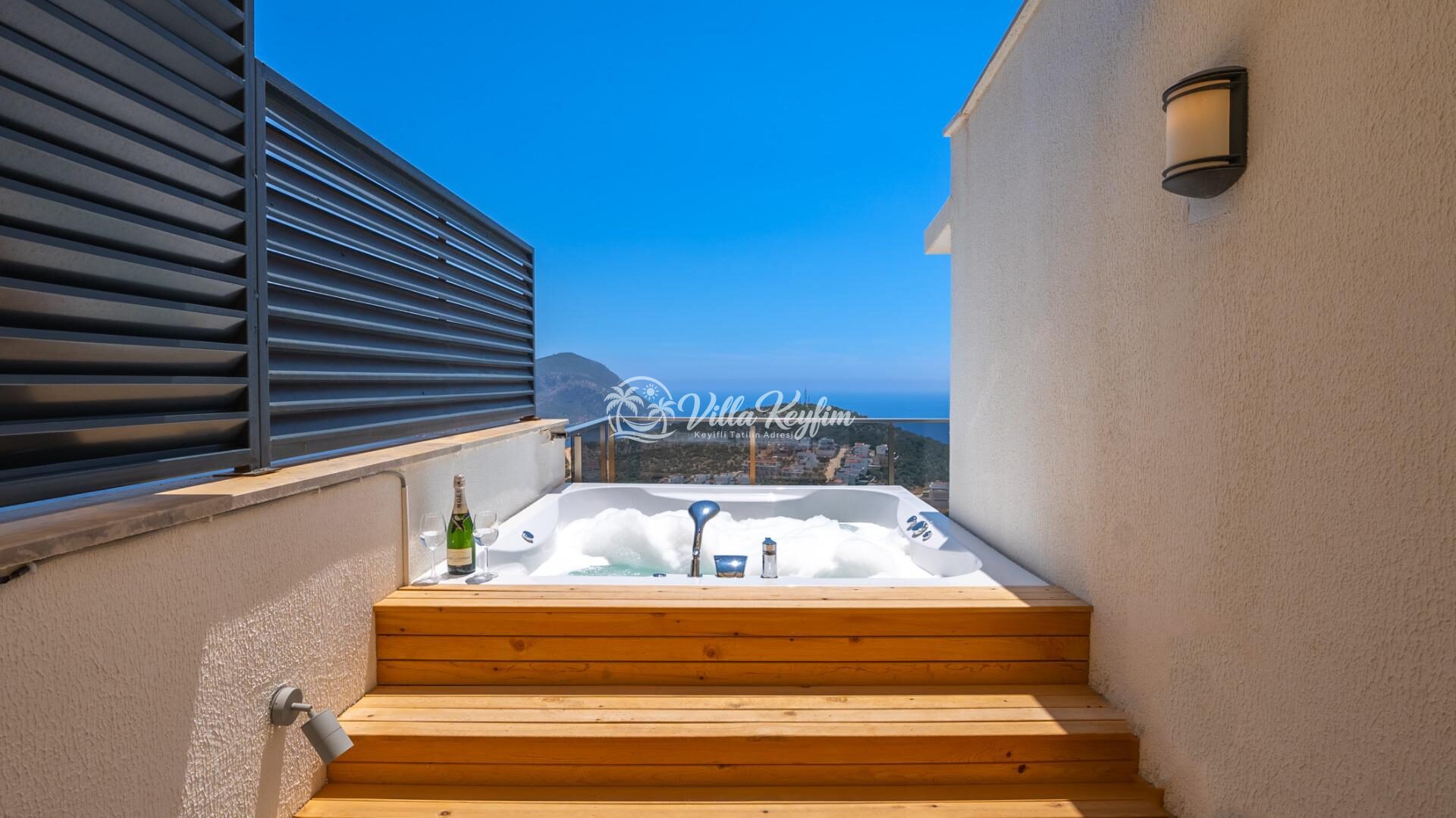 Villa Skylight — 46