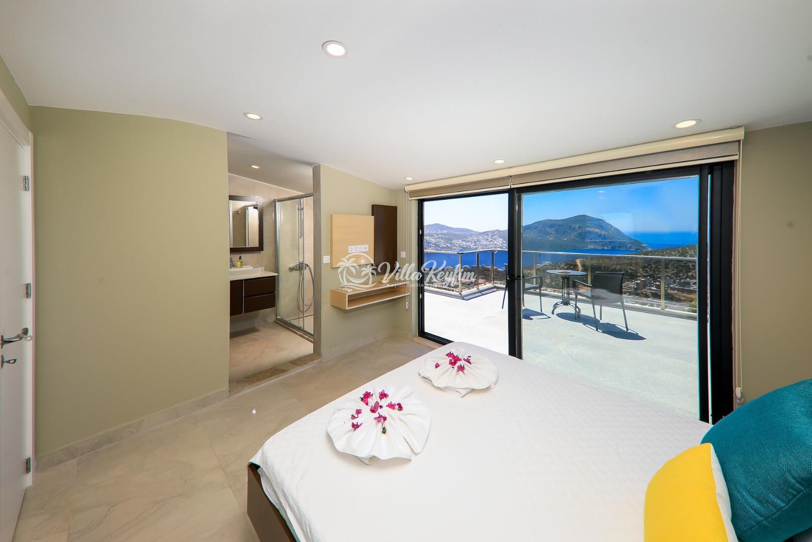 Villa Skylight — 49