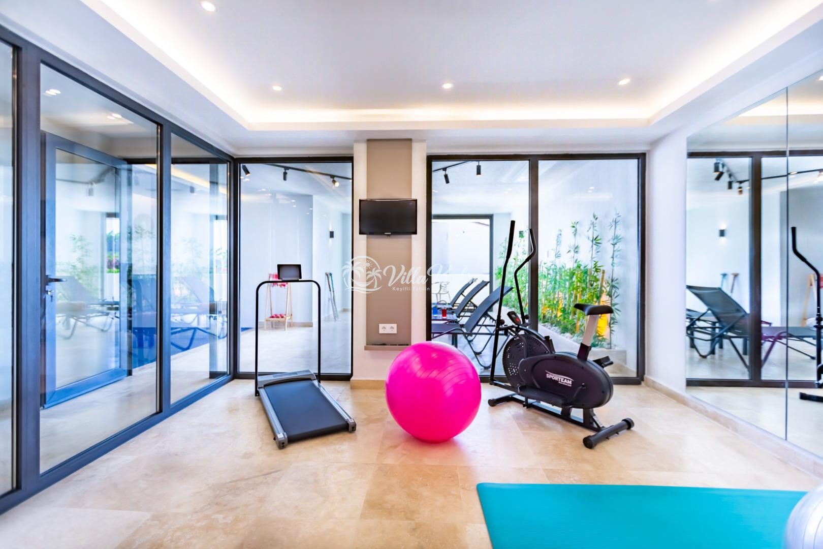 Villa Phi — 40