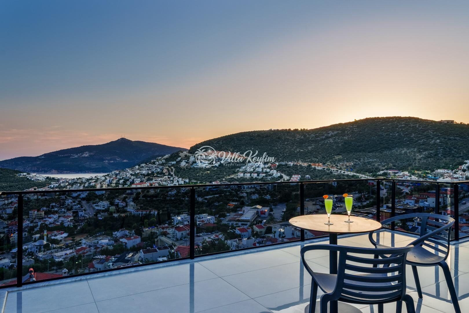 Villa Cassa — 23