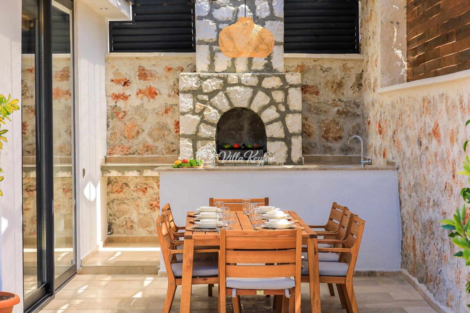 Villa Glorious — 14