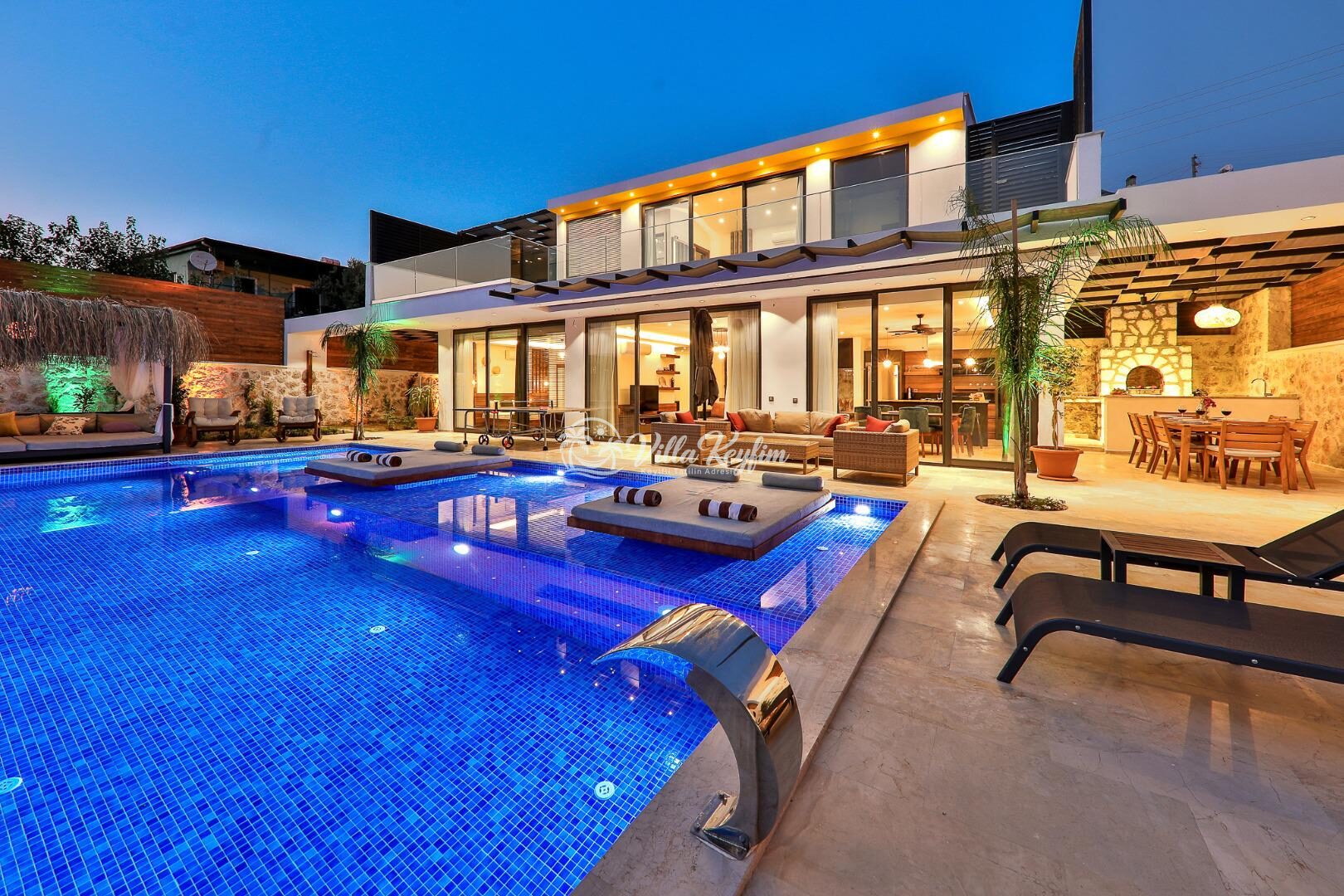 Villa Glorious — 35