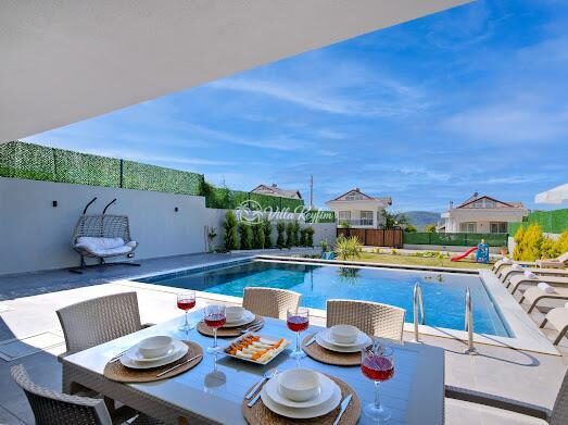 Villa Sudenaz 1 — 2