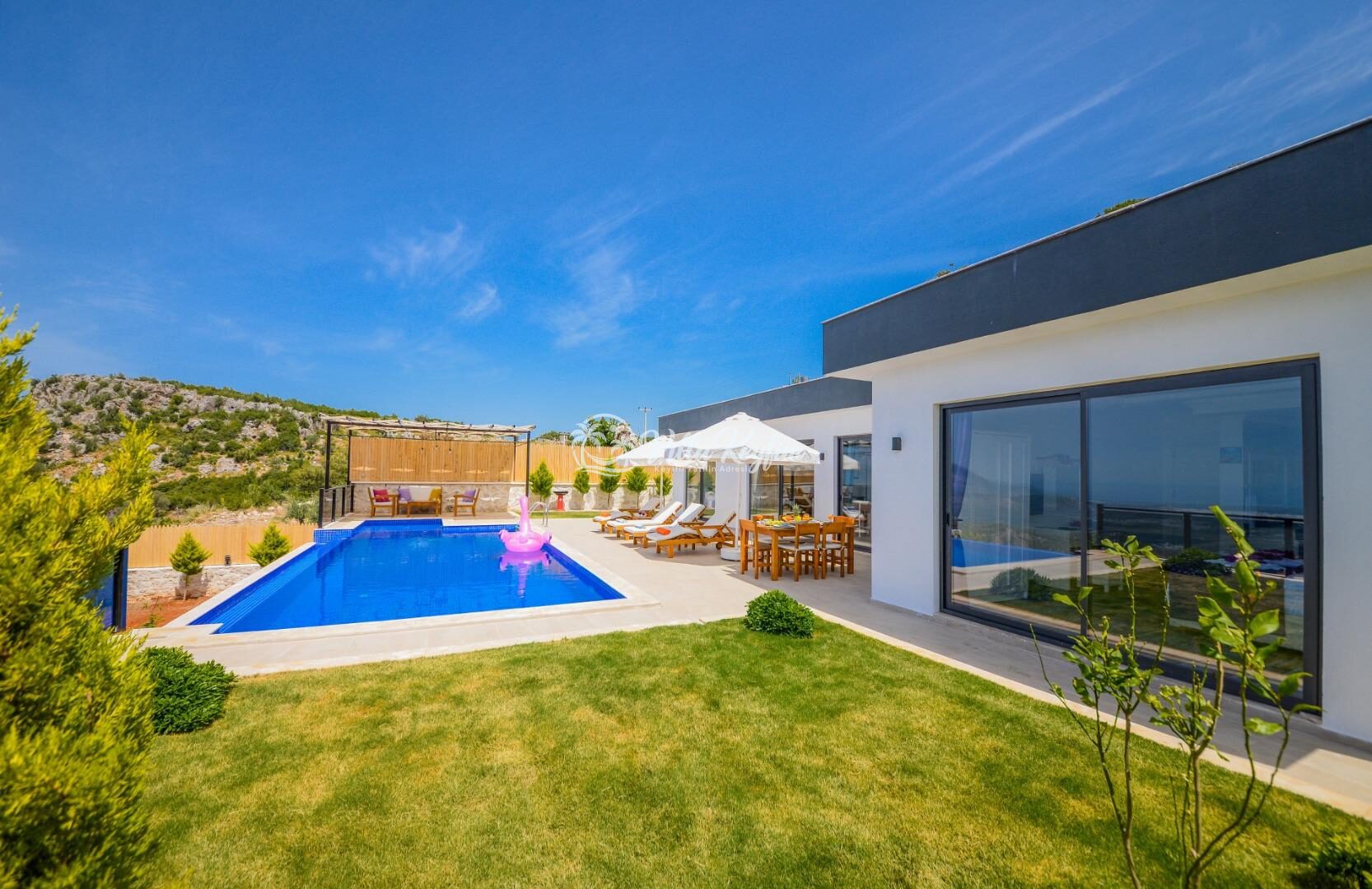 Villa Neco Doğu — 8