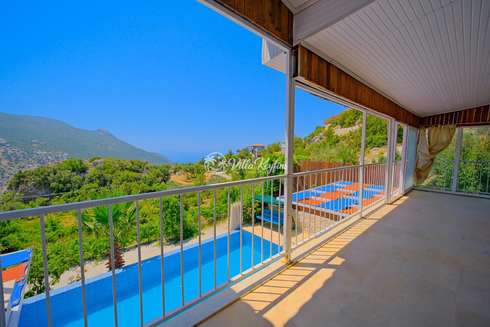 Villa Tepes — 12