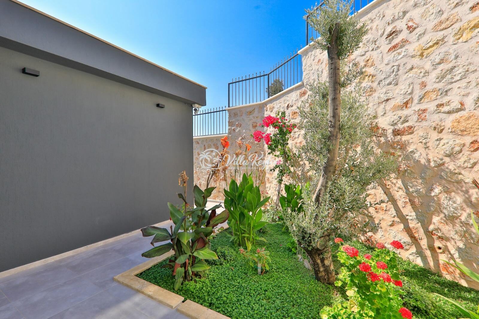 Villa Royal Romeo — 30