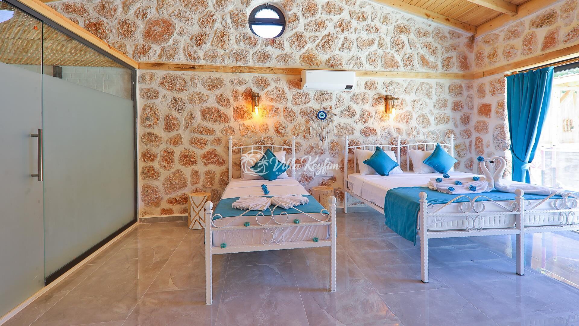 Villa Happiness — 45