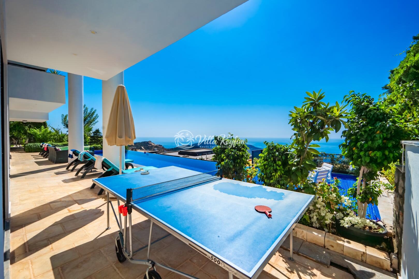 Villa Hyperion — 9