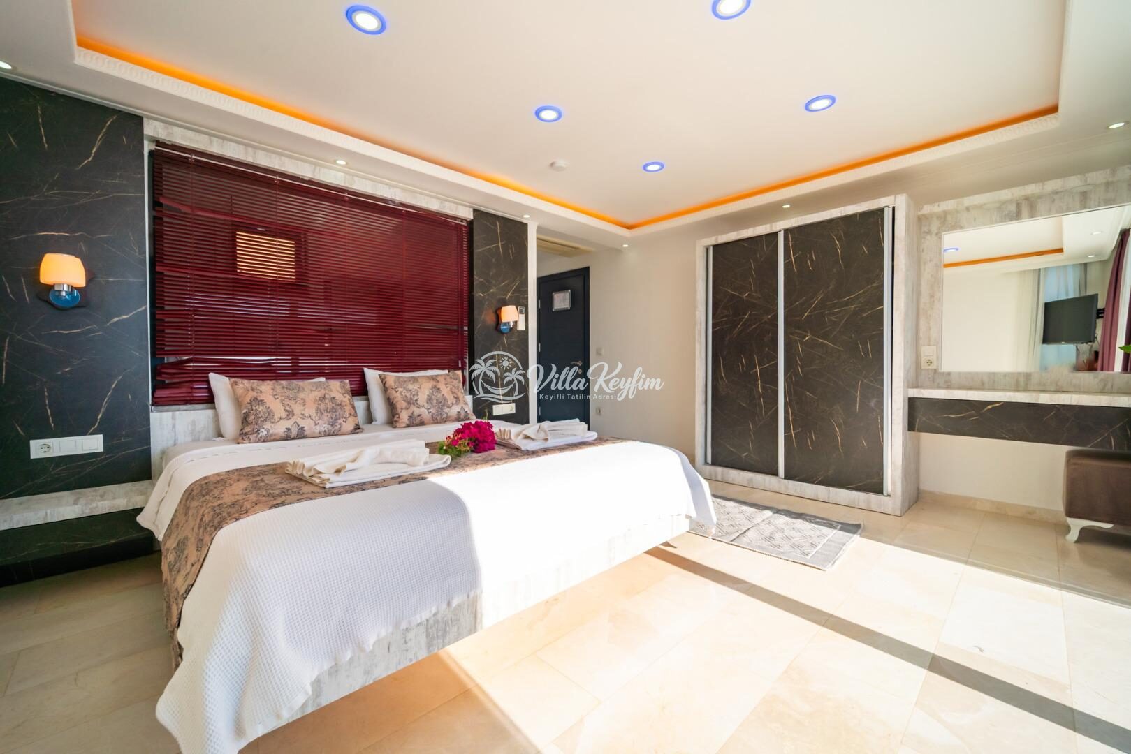 Villa Hyperion — 90