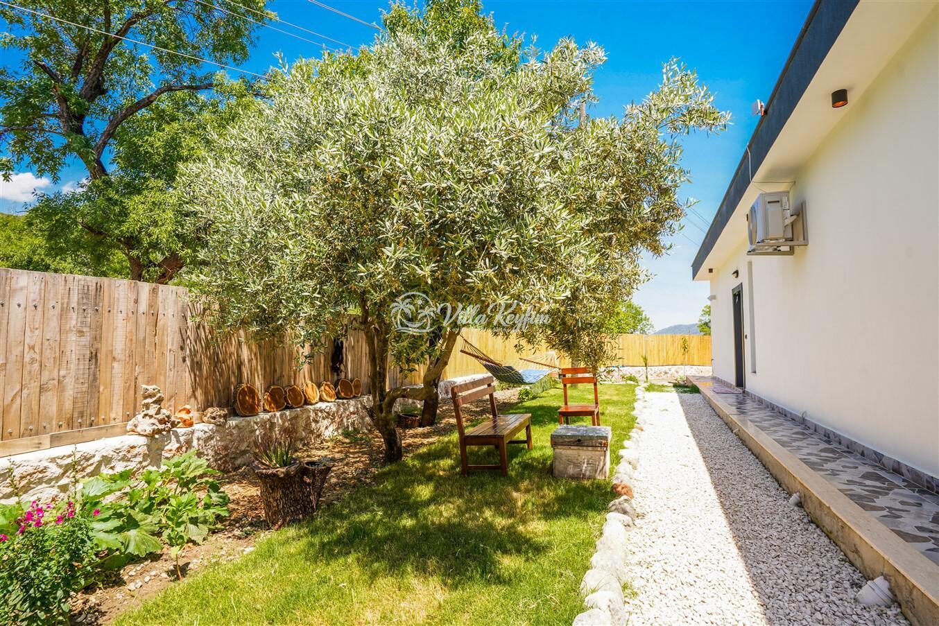 Villa Su Perisi — 67