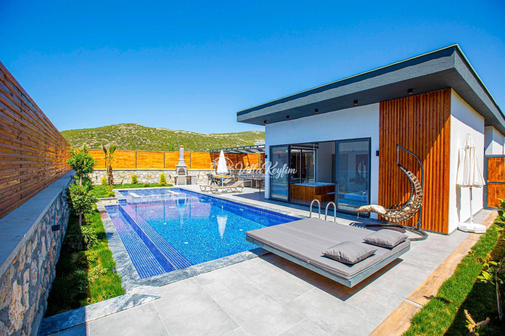 Villa Montenegro — 16