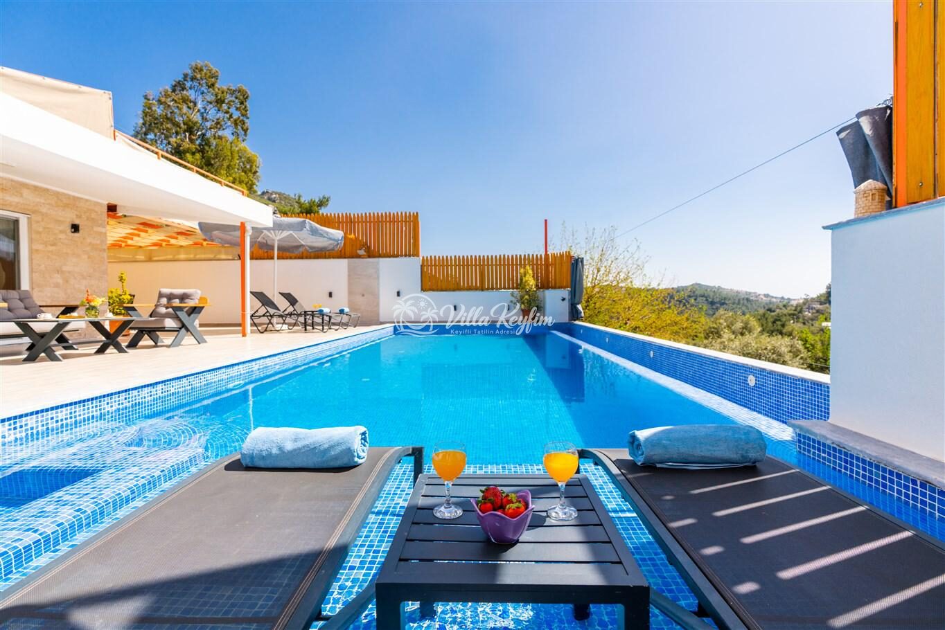 Villa Amber Uno — 8