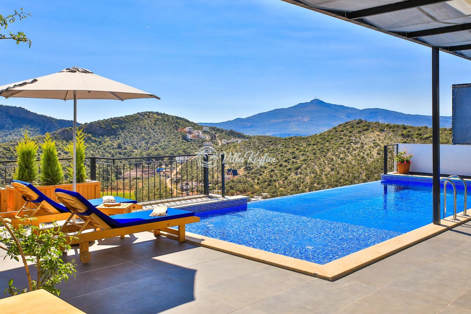 Villa Summery — 15