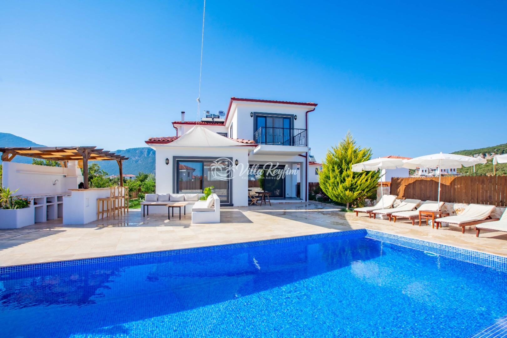 Villa Toscana — 1