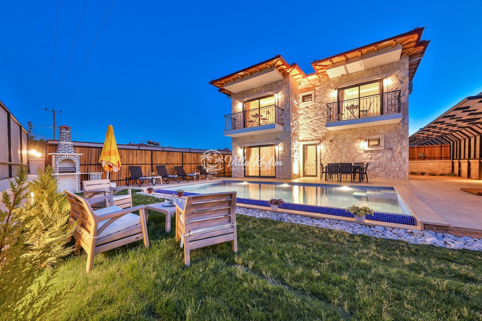 Villa Kaşlı 1 — 4