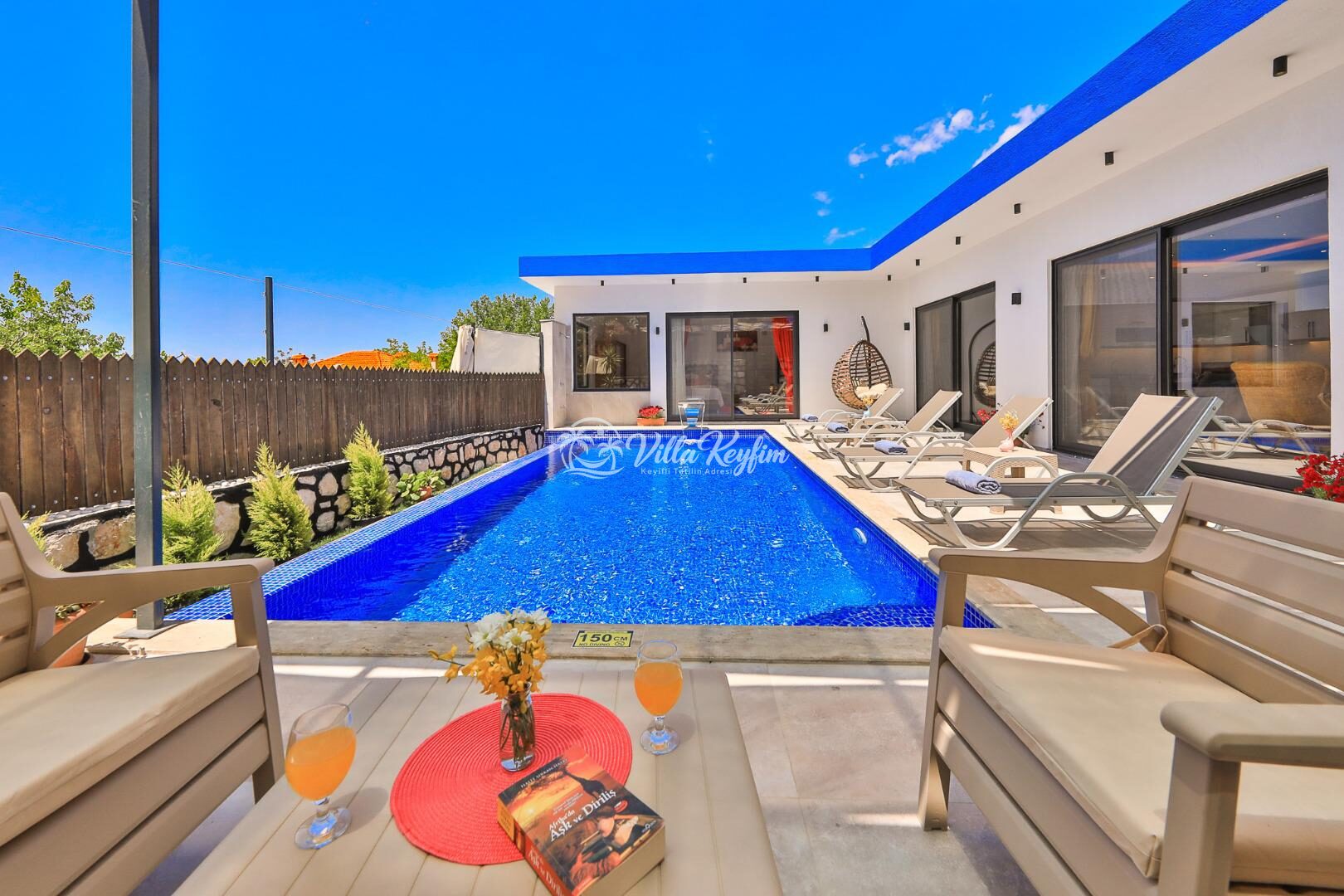 Villa Cancan — 12