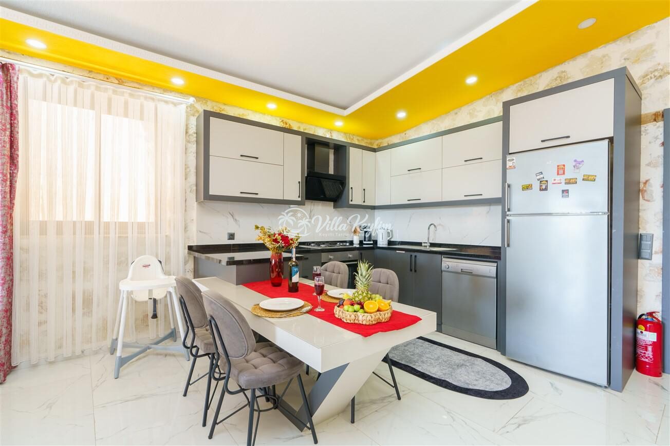 Villa Mira Queen — 31