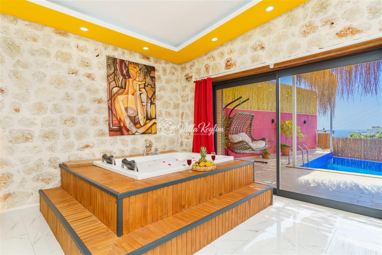 Villa Mira Queen — 44