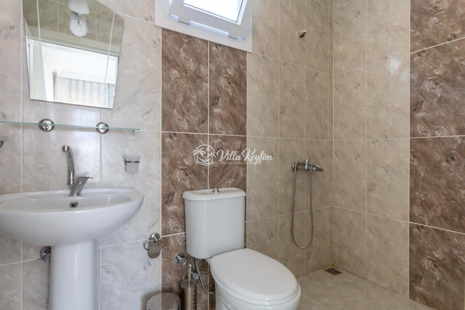 Villa Heves — 50