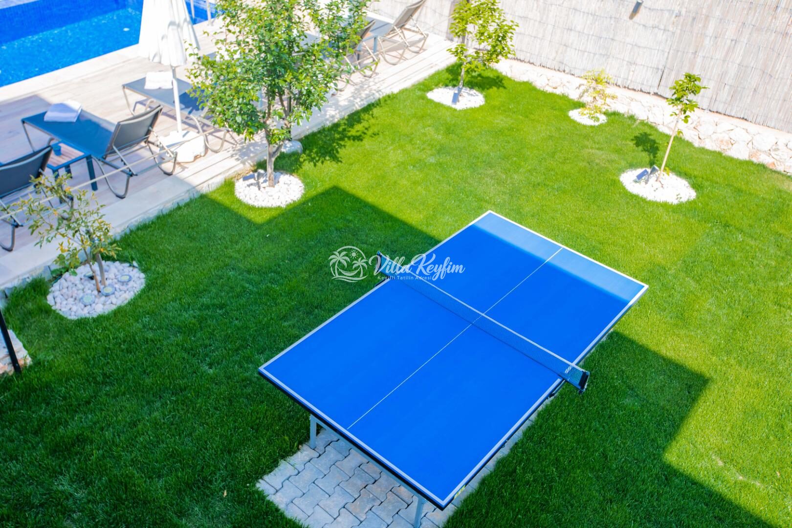 Villa Daphne — 17