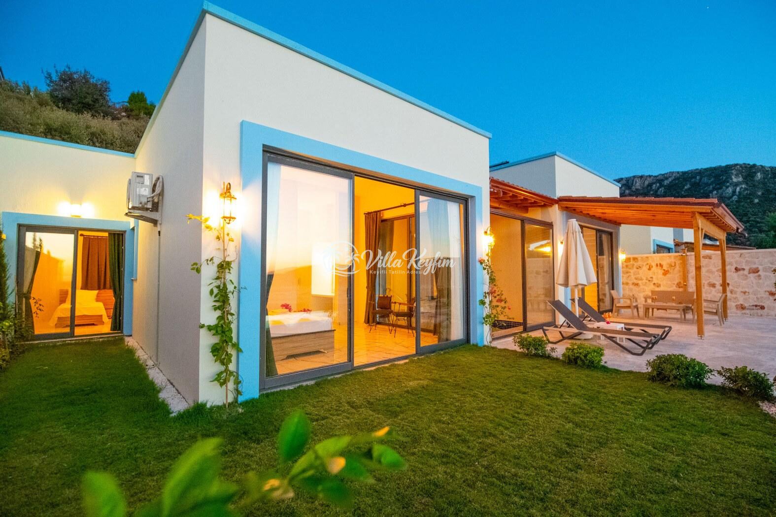Villa Topaz — 9