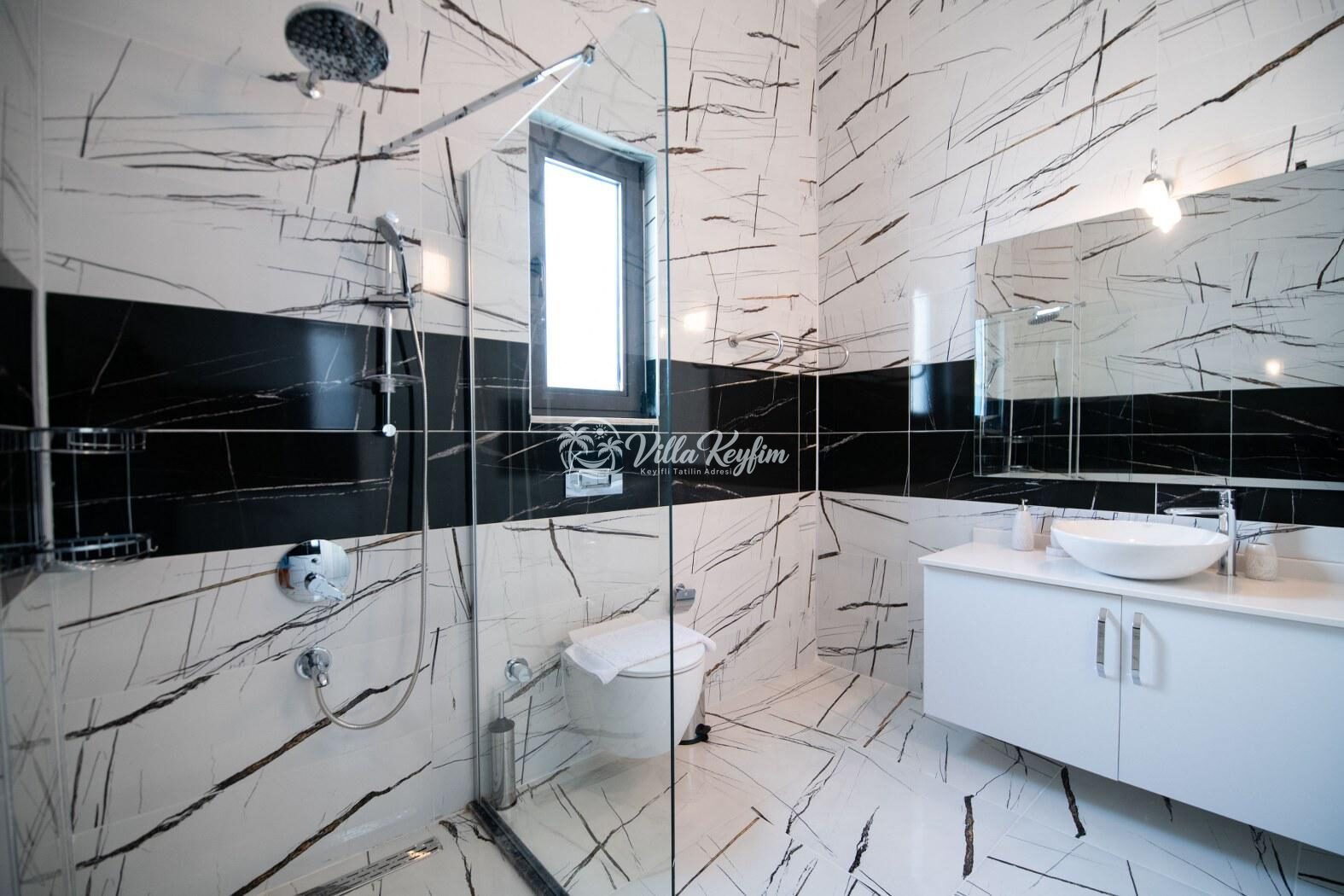 Villa Jade — 36