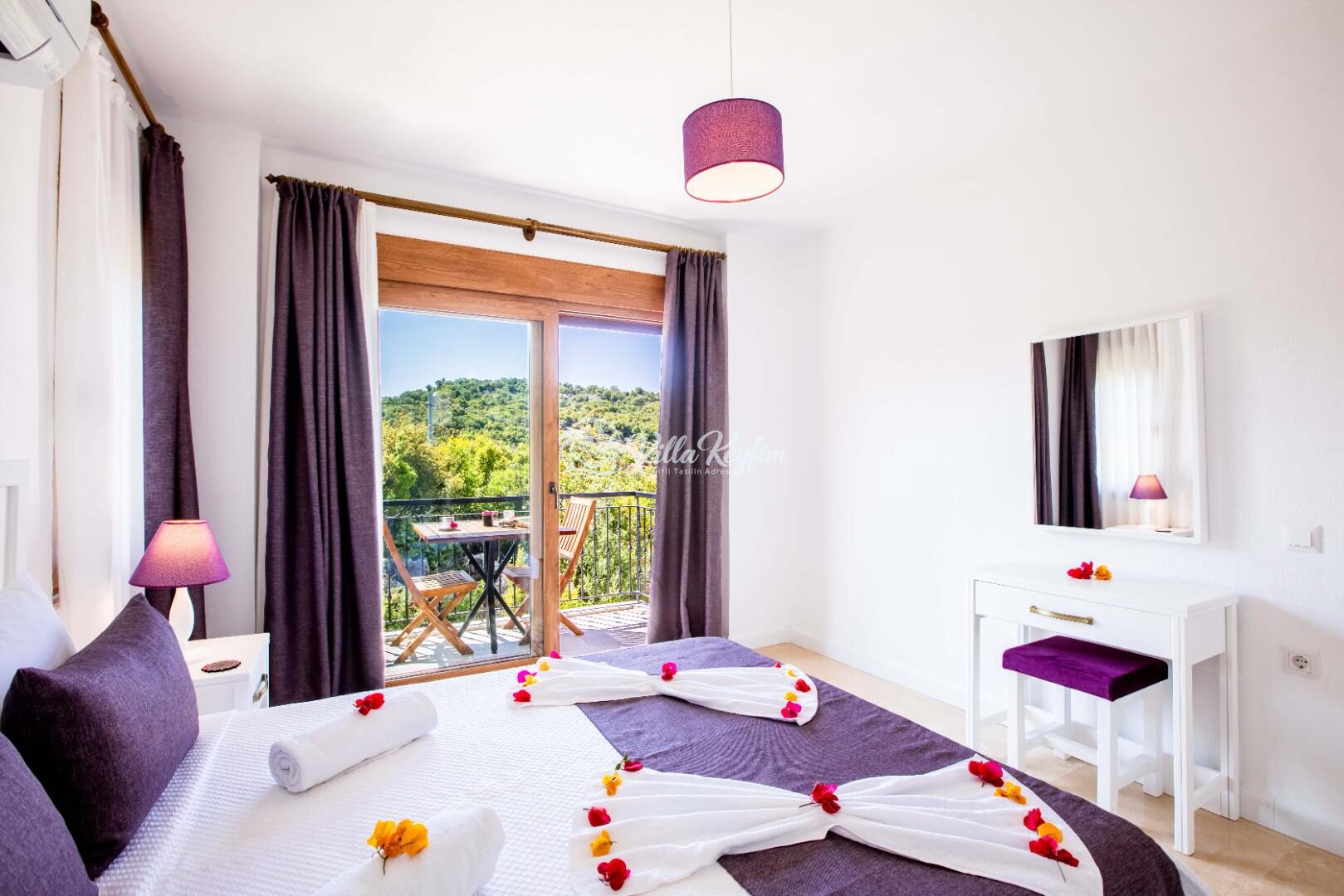Villa Daphne — 60