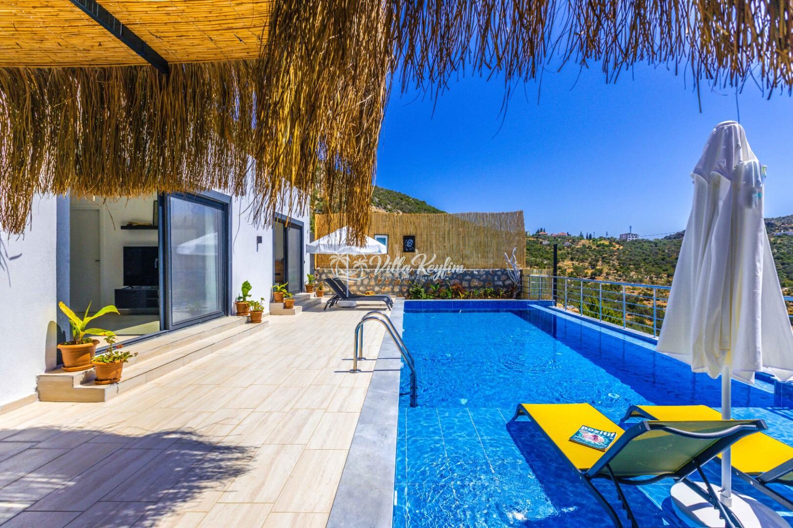 Villa Lambuka — 10