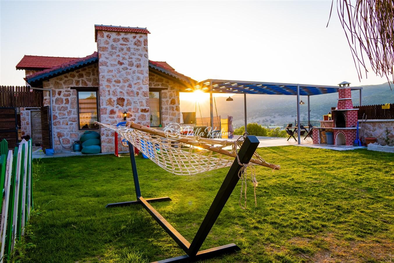 Villa Fiesta — 14