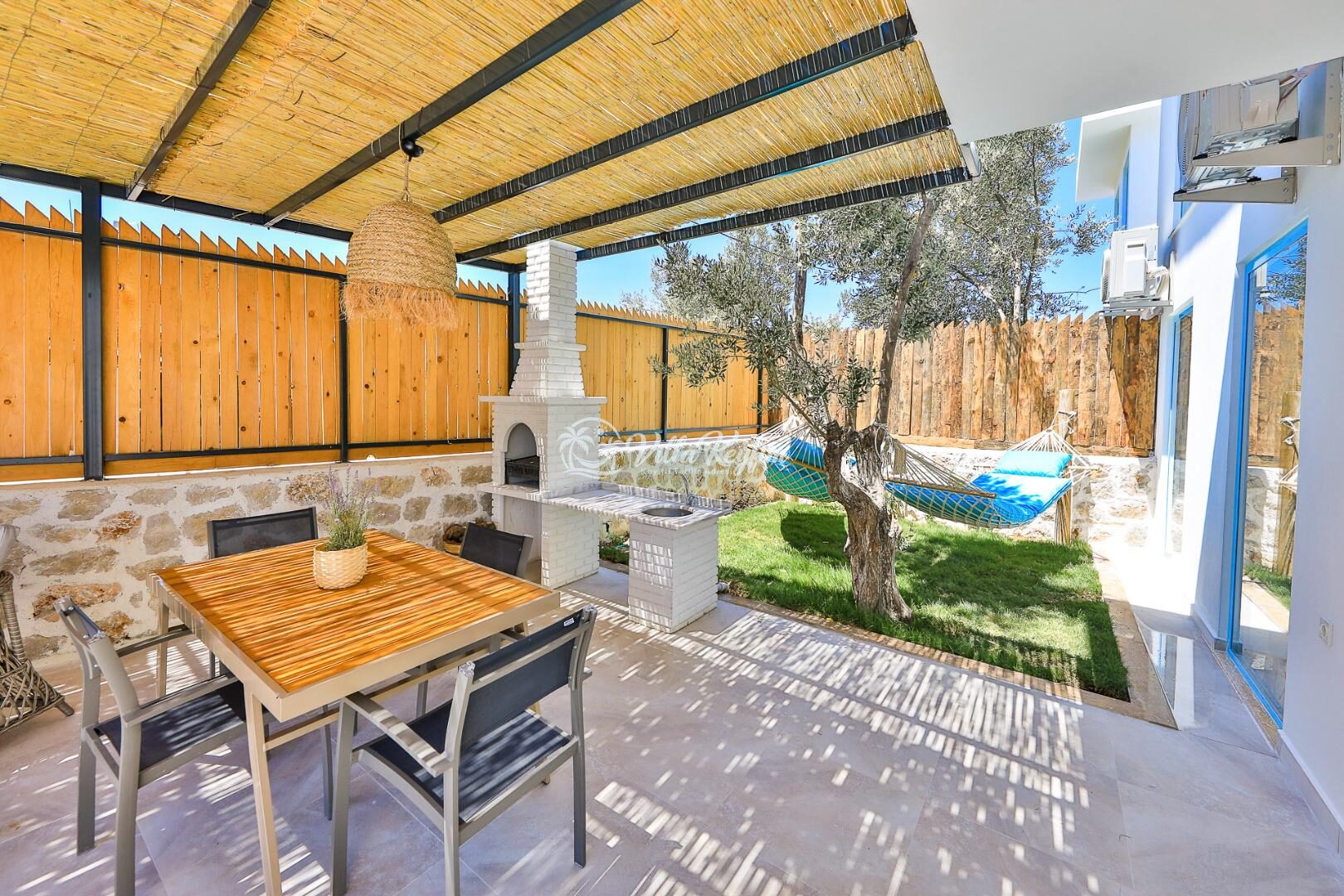 Villa Leto — 12