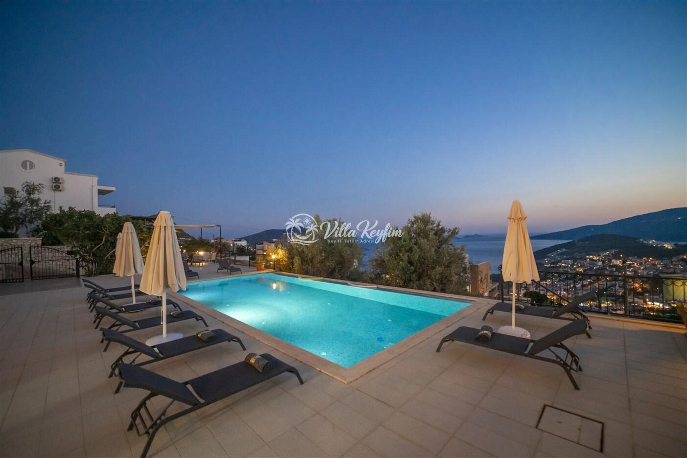 Villa Abis — 11