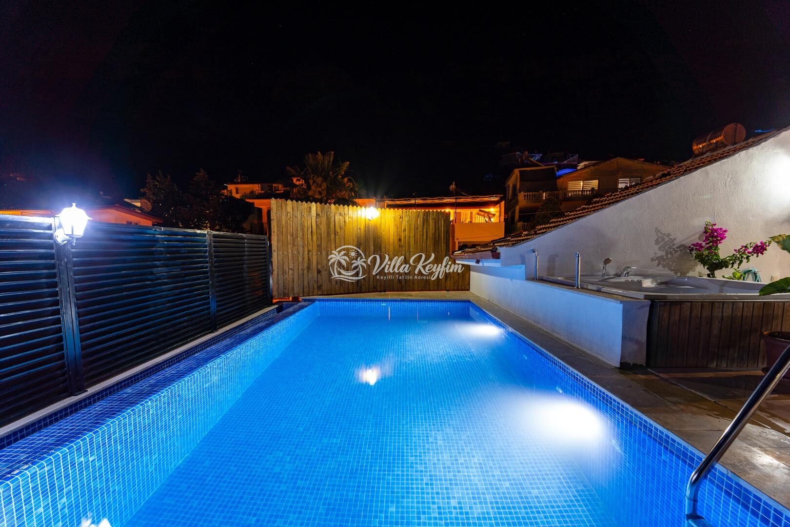 Villa Nuri — 8
