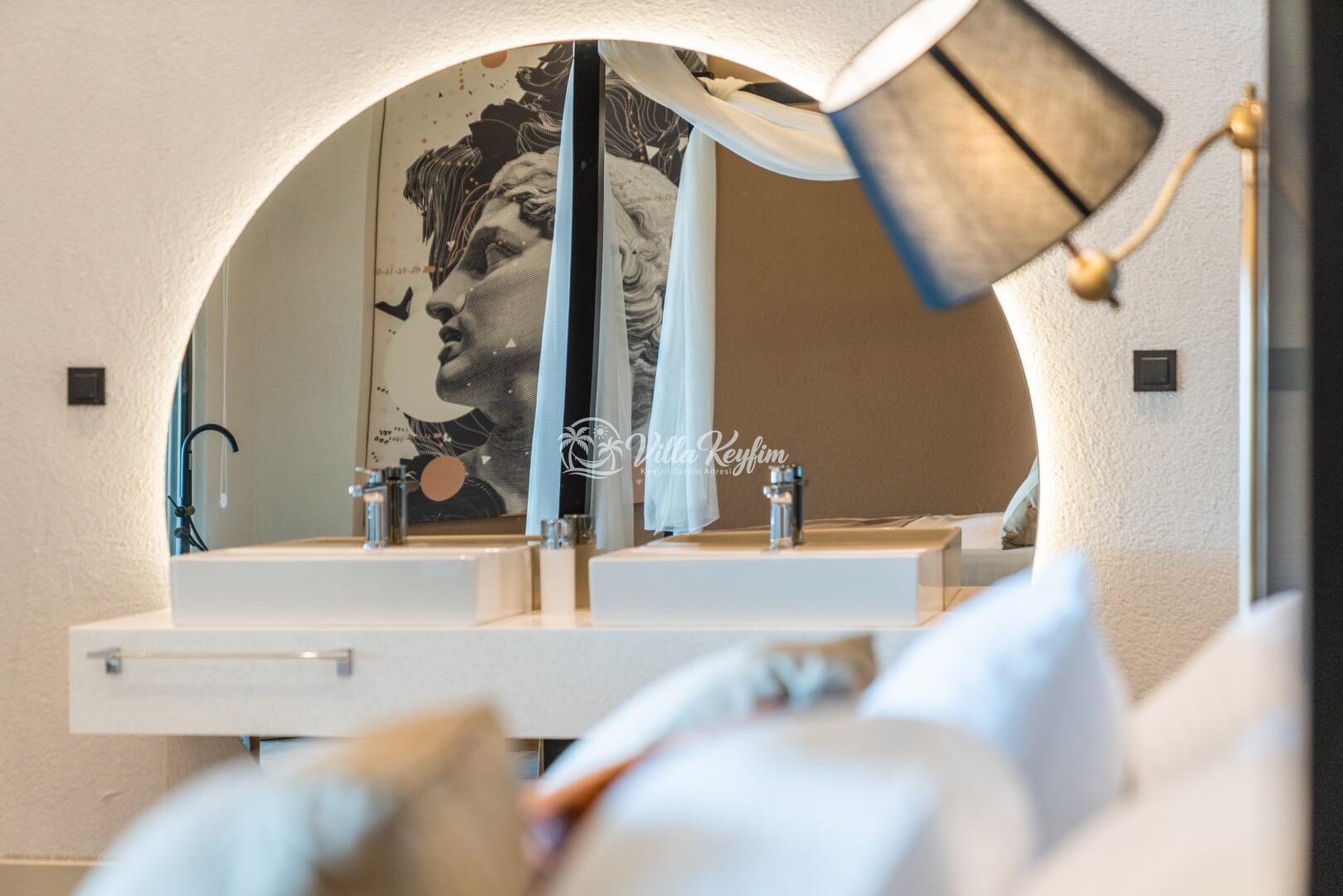 Villa Supernova — 35