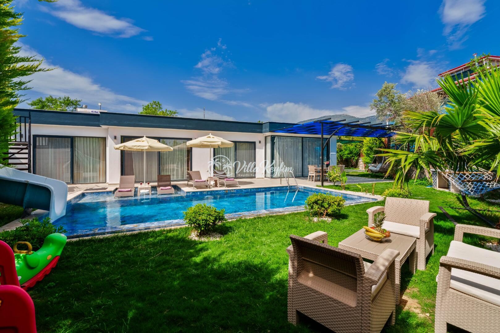 Villa Elena 1 — 5