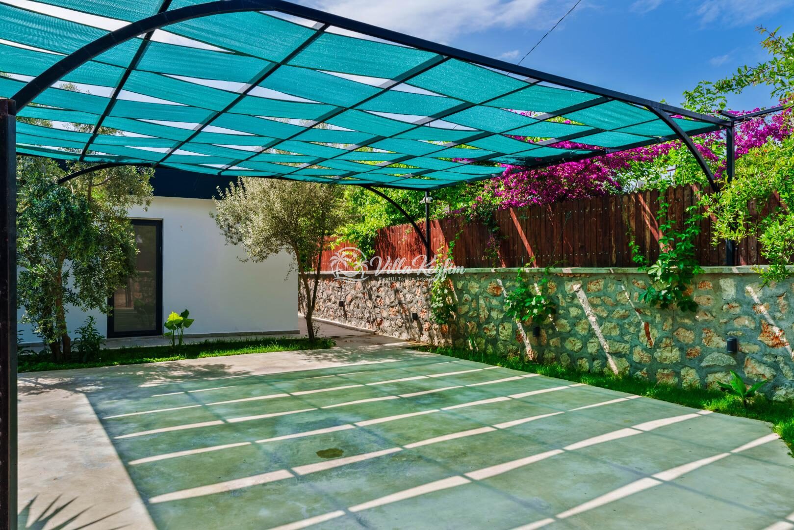 Villa Elena 1 — 23