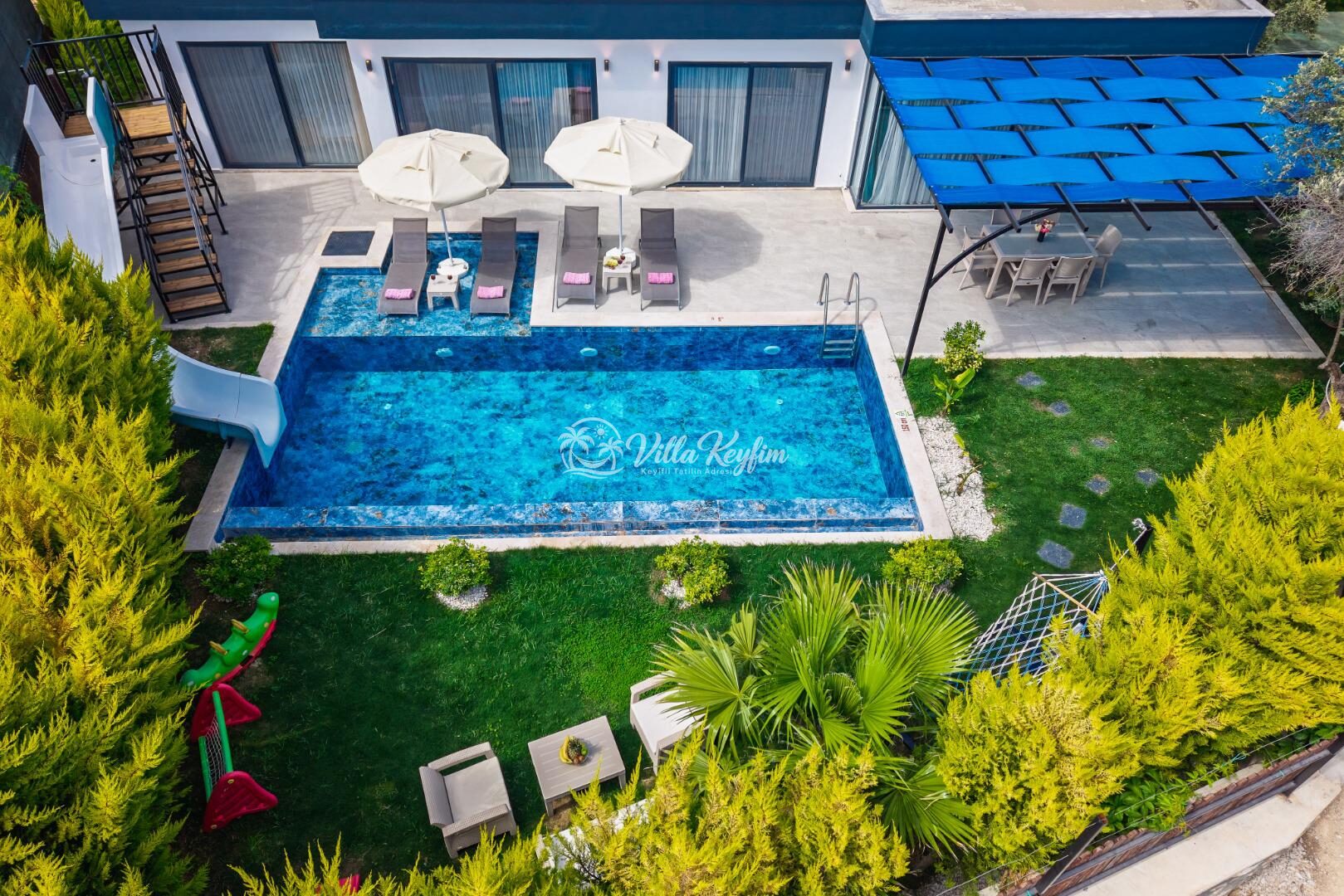 Villa Elena 1 — 33