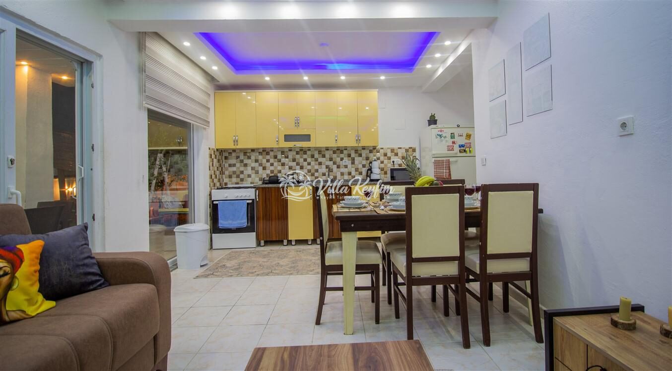 Villa Capital — 47