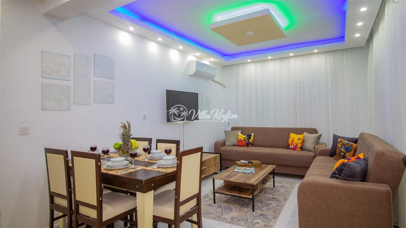 Villa Capital — 52
