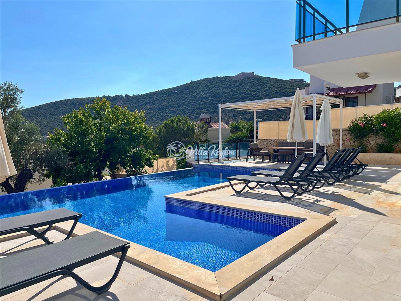 Villa Visos — 3