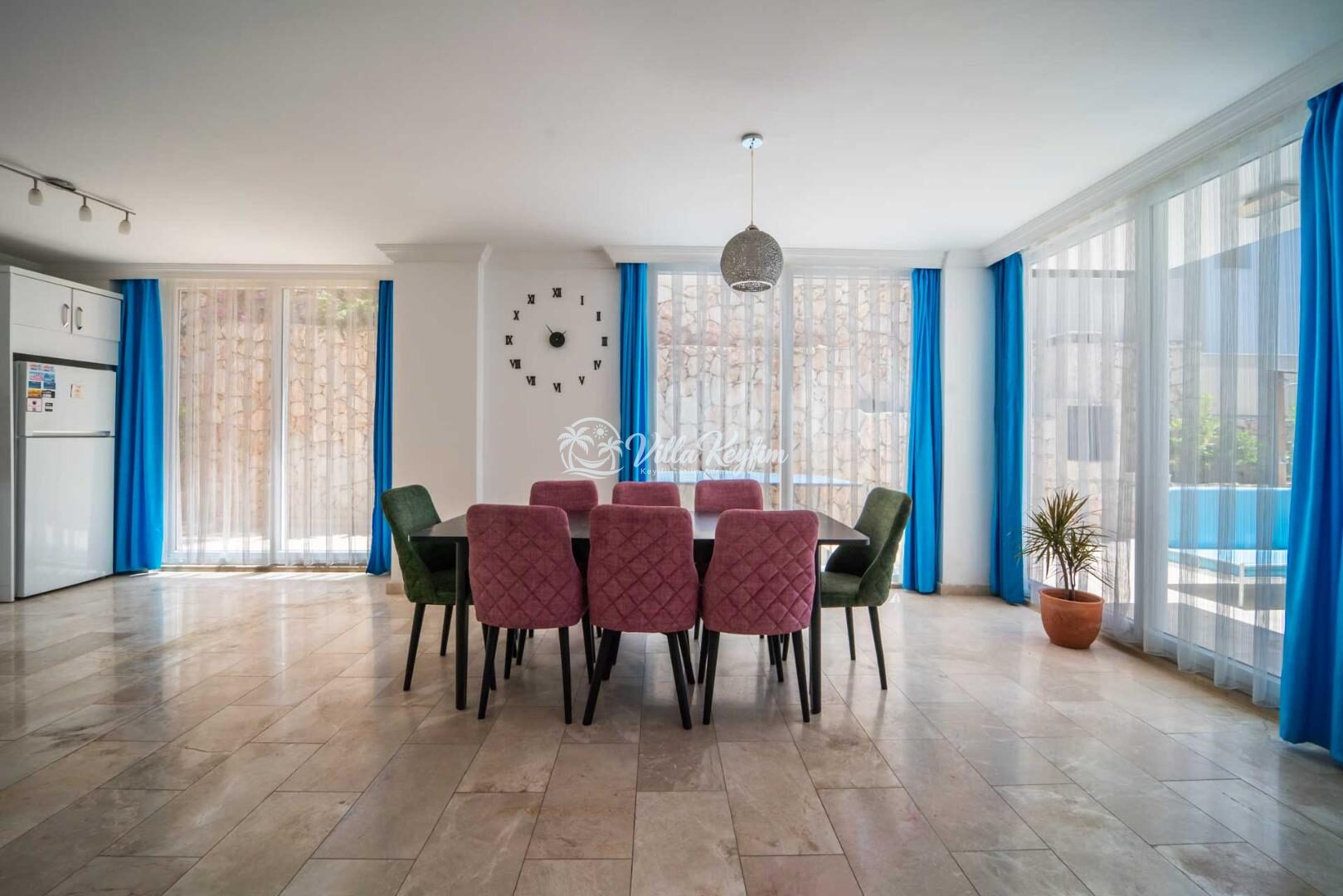 Villa Trios — 11