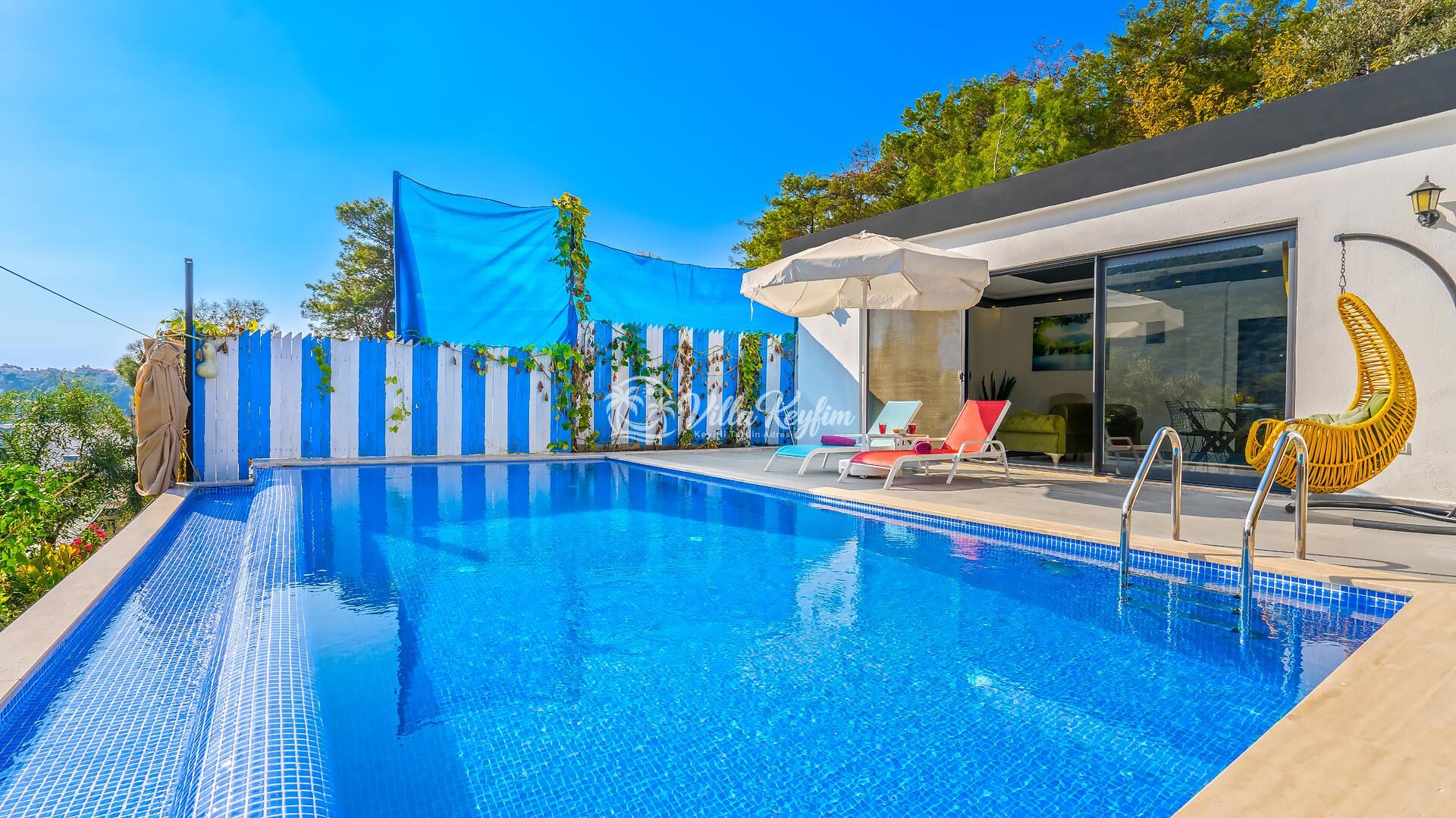 Villa Bozo 1 — 3