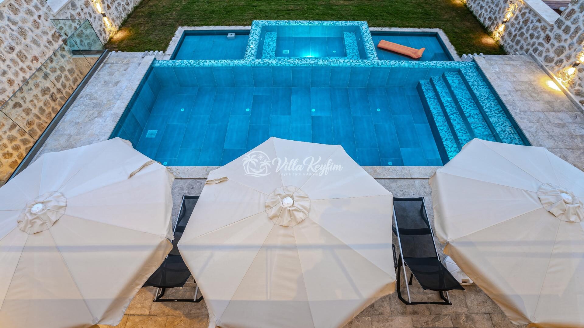 Villa Lion — 20